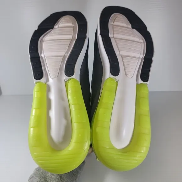 Mens Size 11 Nike Air Max 270 Light Lemon Twist Black Shoes Sneakers AH8050-703