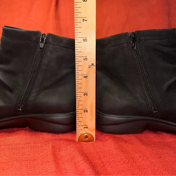 Mephisto Rezia Black Nubuk Ankle Boots, Women’s Size 8, EUC
