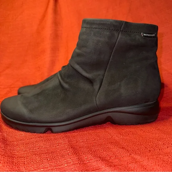 Mephisto Rezia Black Nubuk Ankle Boots, Women’s Size 8, EUC