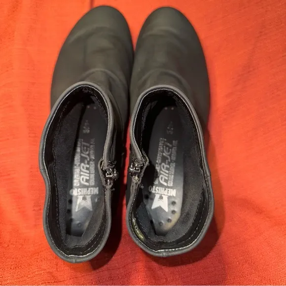 Mephisto Rezia Black Nubuk Ankle Boots, Women’s Size 8, EUC
