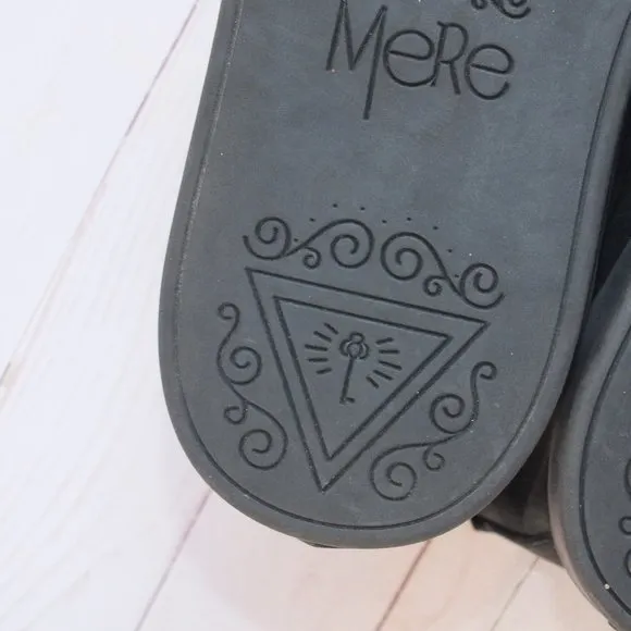 MERE LEATHER HIGH TOP‎ SKULL SHOES SIZE 8.5 BLACK