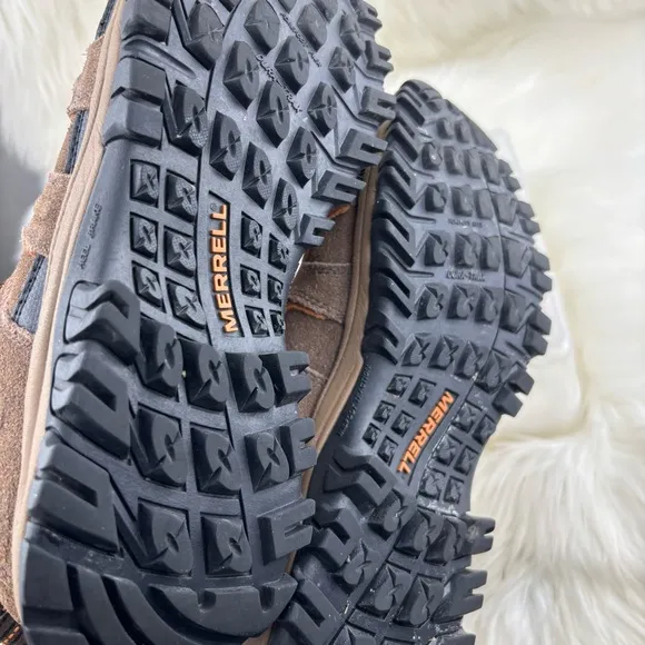 Merrell Brown Suede Hiking Boots with Rugged Outsole and Ankle Support
