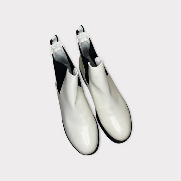 MIA Cayson Ivory Platform Chelsea Boots