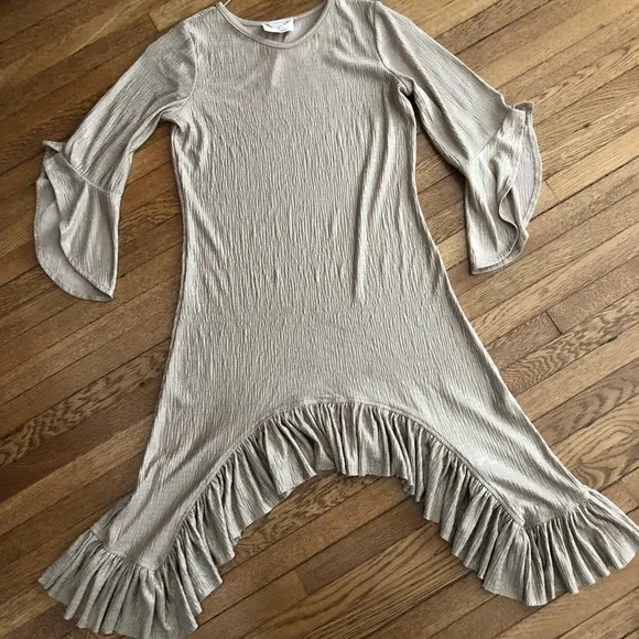 Mia Joy Joyfolie gold metallic dress hi-low ruffle side hem girls 10 bell sleeve