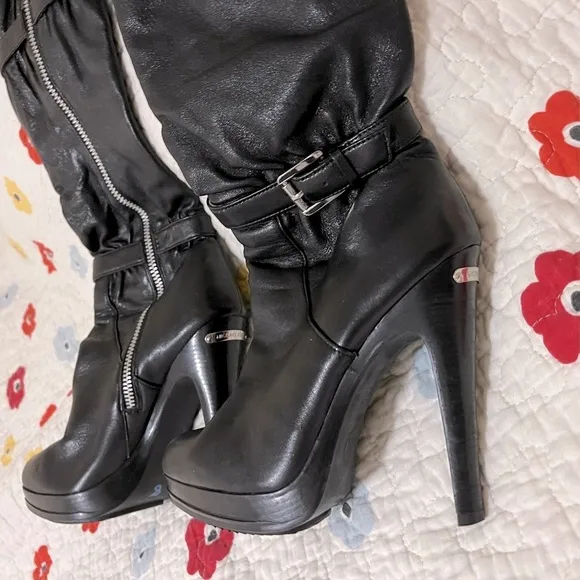 MICHEAL KORS WORN 1X Women’s Tall Black Leather Stiletto Silver Buckle Boots EUC