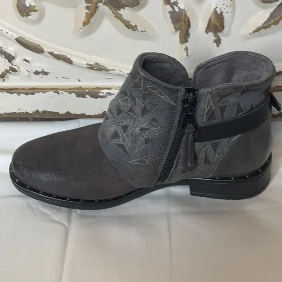 Miz Mooz‎ Ankle Boots