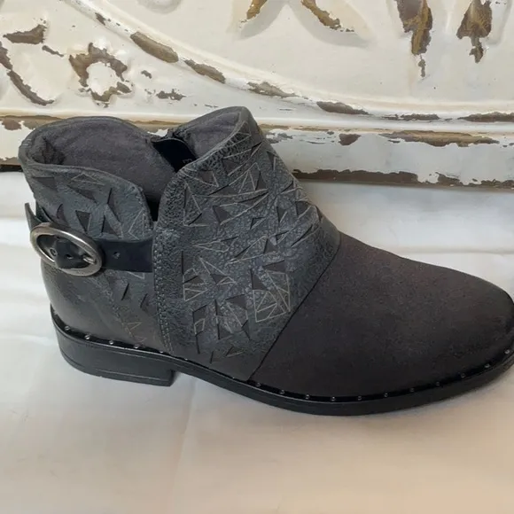 Miz Mooz‎ Ankle Boots