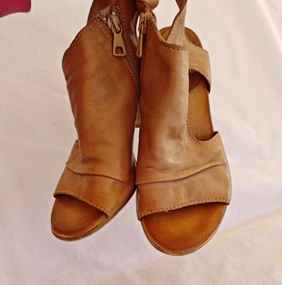 Miz Mooz Mardi Sandal Tan Nude Brown Cone Block Heel 38 Leather Anthropologie