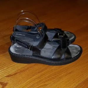 Mobils by MEPHISTO Sandals