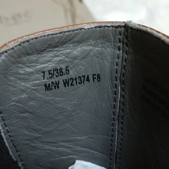 N BORN LEATHER Elastic Gusset Ankle Booties NWOT Retailed for $165