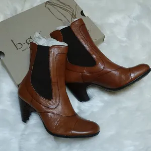 N BORN LEATHER Elastic Gusset Ankle Booties NWOT Retailed for $165