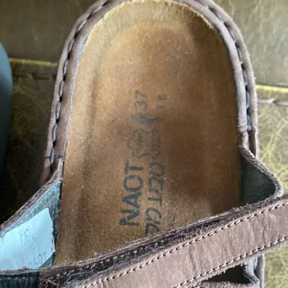 Naot 37 brown leather slip on sandals