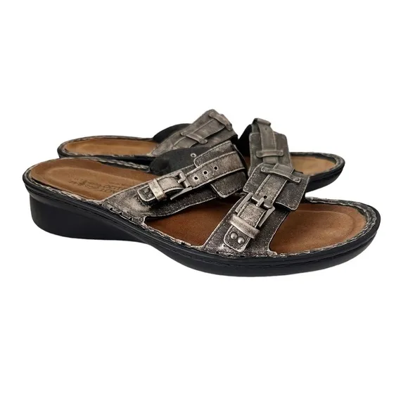 Naot Karaoke Slip On Sandals