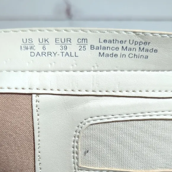 Naturalizer Darry Tall Leather Water Repel Boots Porcelain Cream Wide Calf 8.5