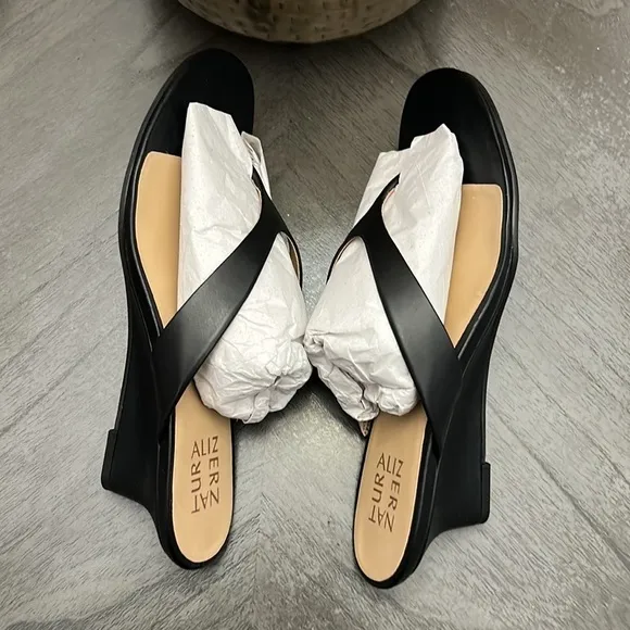 NATURALIZER Lenna Womens Leather Slip On Wedge Sandals In Black Leather