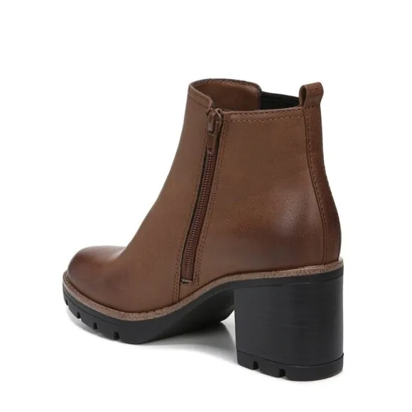 NATURALIZER Madalynn-Gore Lug Sole Booties (WIDE)