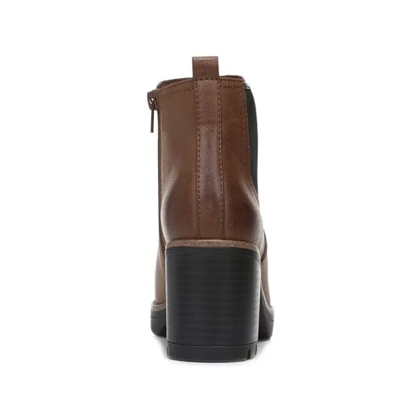 NATURALIZER Madalynn-Gore Lug Sole Booties (WIDE)