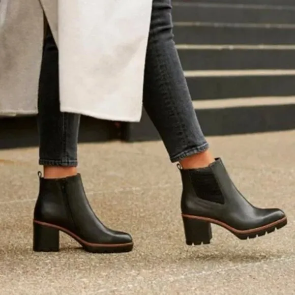 NATURALIZER Madalynn-Gore Lug Sole Booties (WIDE)