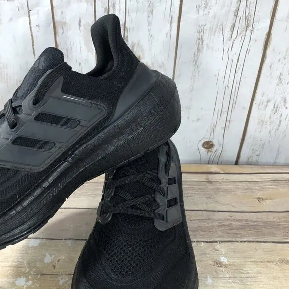 NEW Adidas Ultraboost Light Low Triple Black GZ5159 Shoes Mens Size 7 Black