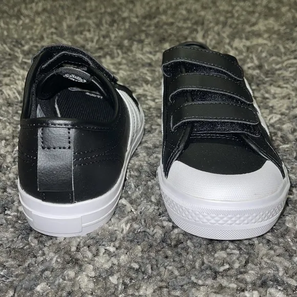New ADIDAS Velcro NIZZA CF C in Black / White