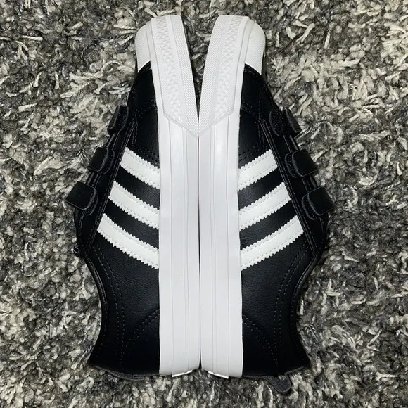 New ADIDAS Velcro NIZZA CF C in Black / White