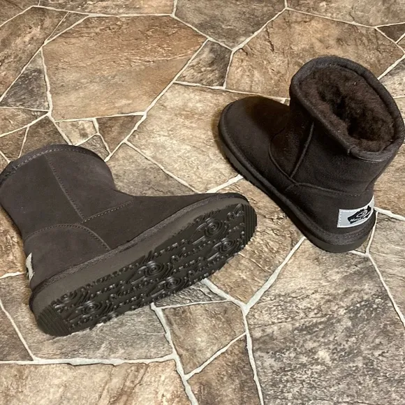 New Aussie Merino Chocolate Auckland High Sz 12 Boots
