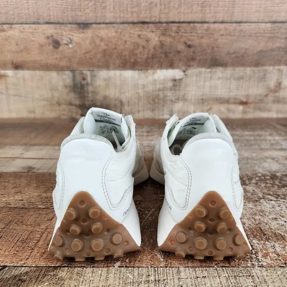 New Balance 327 PS Youth Size 1 White Sea Salt Gum Casual Trainers Sneaker Shoes