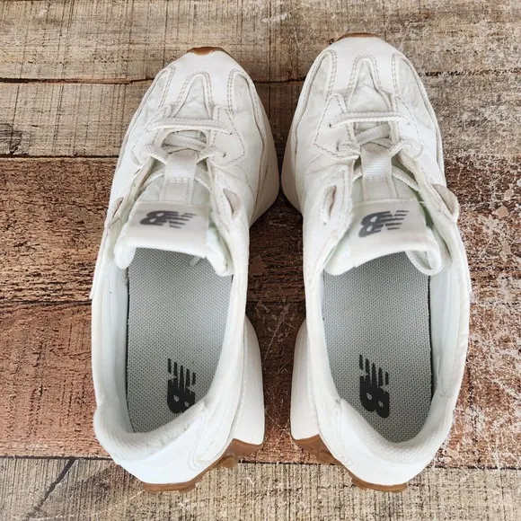 New Balance 327 PS Youth Size 1 White Sea Salt Gum Casual Trainers Sneaker Shoes