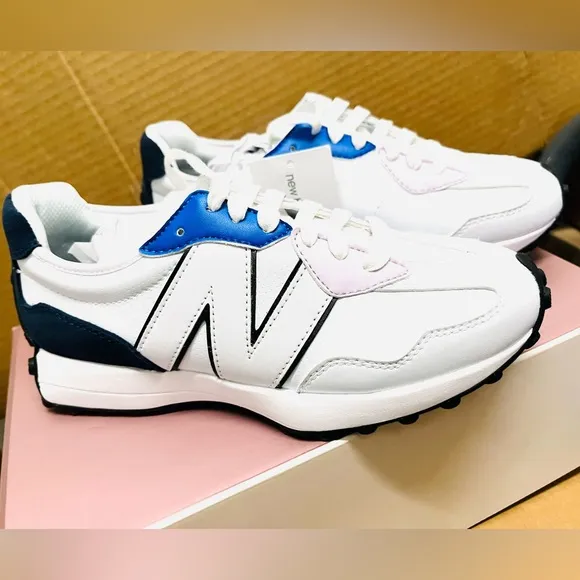 NEW BALANCE 327 RARE WOMEN Golf &amp; Casual LEATHER Sneakers Shoes White size 6 10