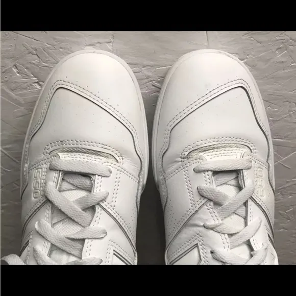 NEW BALANCE 550 Size 12D Triple White Leather Shoes Sneakers (BB550WWW)