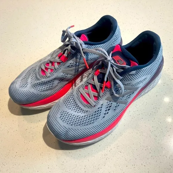 New Balance | Women’s Fresh Foam More WMORGC Running Shoes Sneakers Size 9