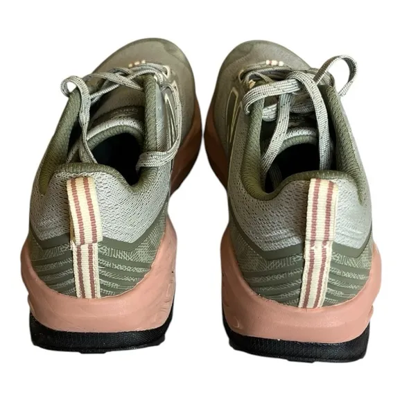 New Balance Women's Green and Pink Running Shoes