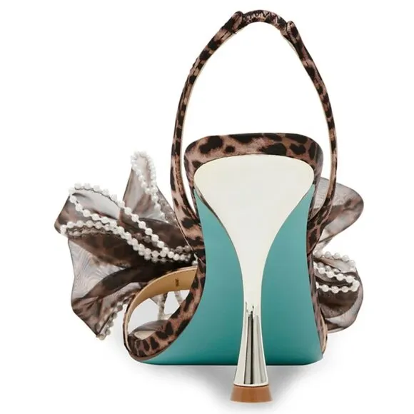 new  BETSEY JOHNSON Leopard Bow Heeled Sandals (251)