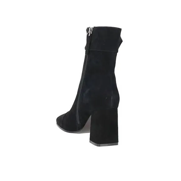 NEW BIBI LOU women's breslavia ankle boot in black suede