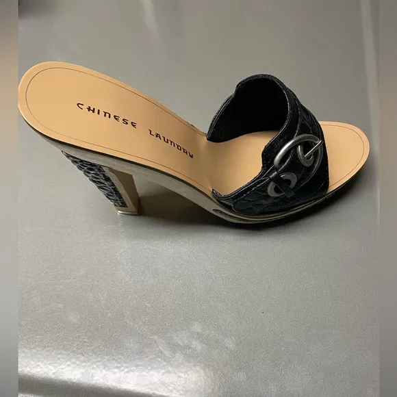 New Chinese Laundry Amore Woman's High heel SandalBlack Various Sizes