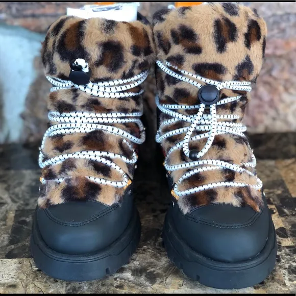 NEW Circus by Sam Edelman Rex Cold-Weather Boots