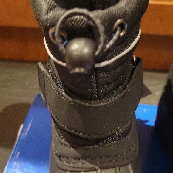 New in Box: totes Taelor Toddler Boys Waterproof Winter Boots
