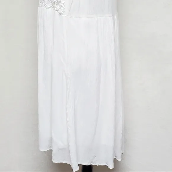 NEW Jodifl Crisp White Mixed Media Crochet Crinkle Material Midi Summer Dress