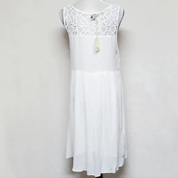 NEW Jodifl Crisp White Mixed Media Crochet Crinkle Material Midi Summer Dress