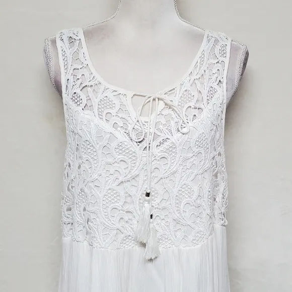 NEW Jodifl Crisp White Mixed Media Crochet Crinkle Material Midi Summer Dress