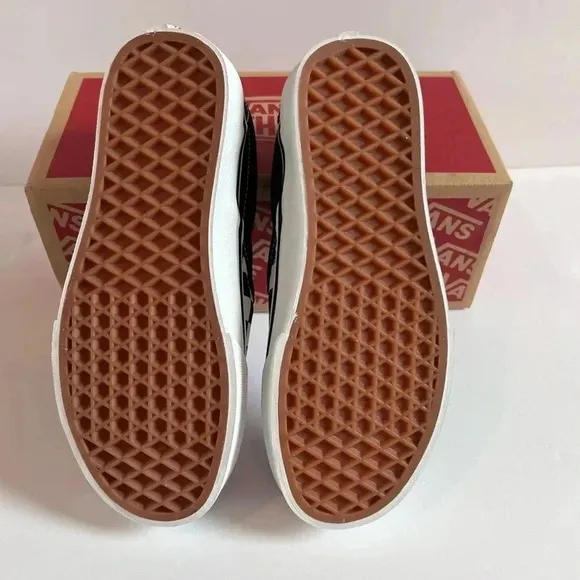 NEW Karl Jacobs x Vans Slip-On Skate Shoe Boys 3.5 Time Traveler Tales Graphics