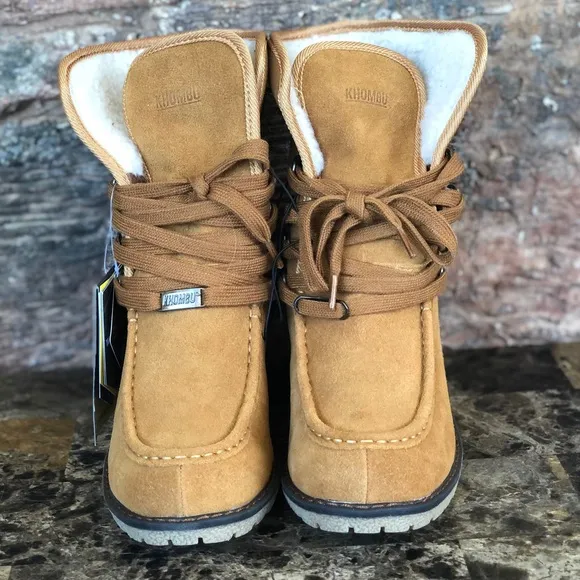NEW Khombu Sasha Lace-Up Cold-Weather Moon boots