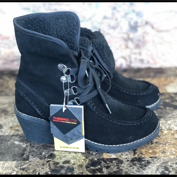 NEW Khombu Sasha Lace-Up Cold-Weather Moon boots