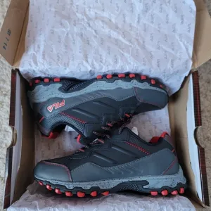 NEW Kids Fila Exhibition 6 running shoes size 4 red/black w box unisex