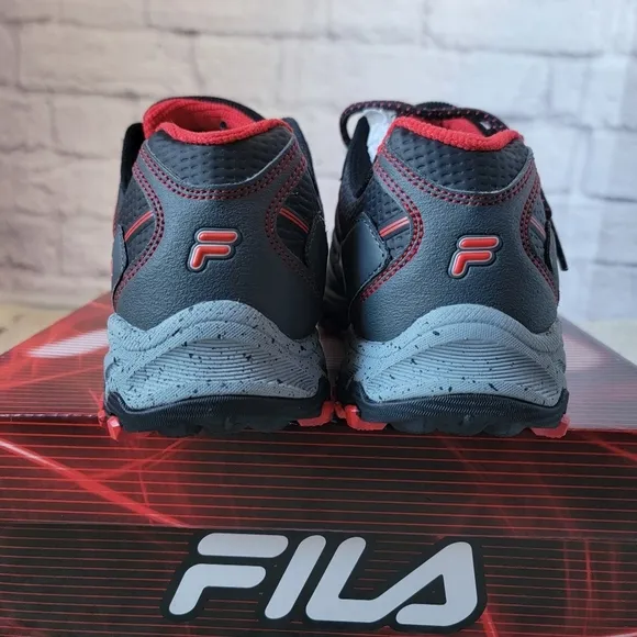 NEW Kids Fila Exhibition 6 running shoes size 4 red/black w box unisex