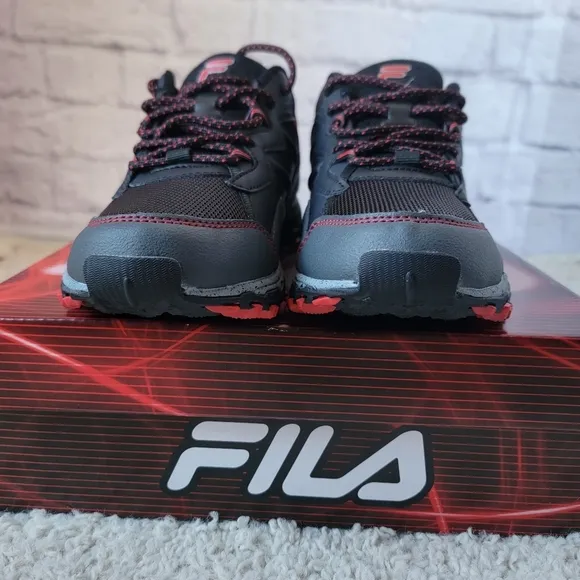 NEW Kids Fila Exhibition 6 running shoes size 4 red/black w box unisex