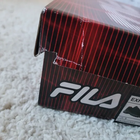 NEW Kids Fila Exhibition 6 running shoes size 4 red/black w box unisex