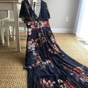 New: Lulus Midnight Mood Tiered Maxi Dress. Size Medium