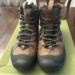 New mens Keen Brown and Black Hiking Boots with Ankle Support (8.5)