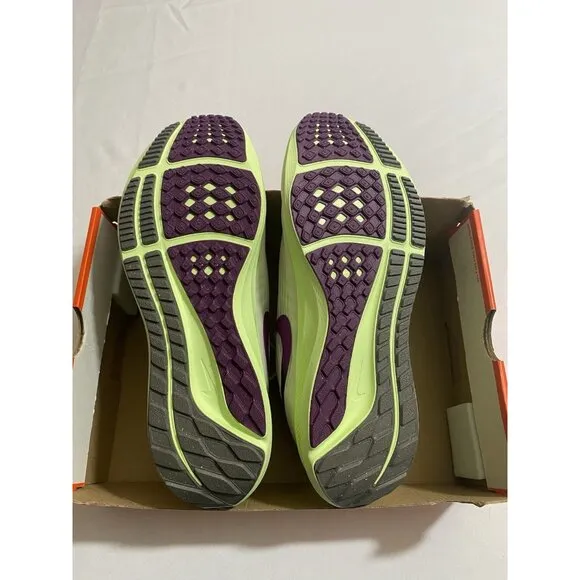 New Men’s Size 11 - Nike Air Zoom Pegasus 39 Red Plum Volt DH4071 101